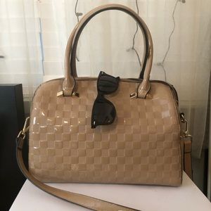 Tan LV Speedy style purse